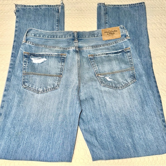 Abercrombie & Fitch Classic Straight Destructed Jeans, Sz 32x34 (see meas) - Picture 3 of 11